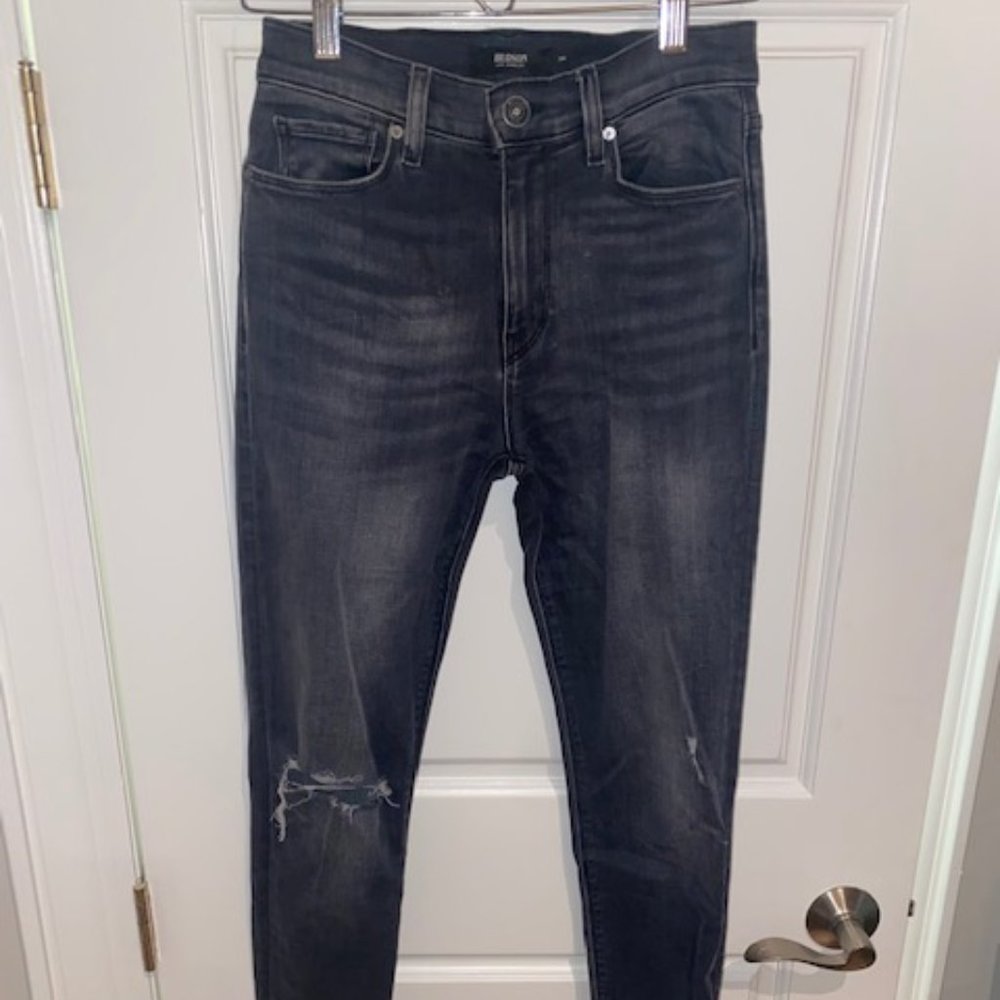 Hudson Gray ripped knee  barbara super skinny  size 26